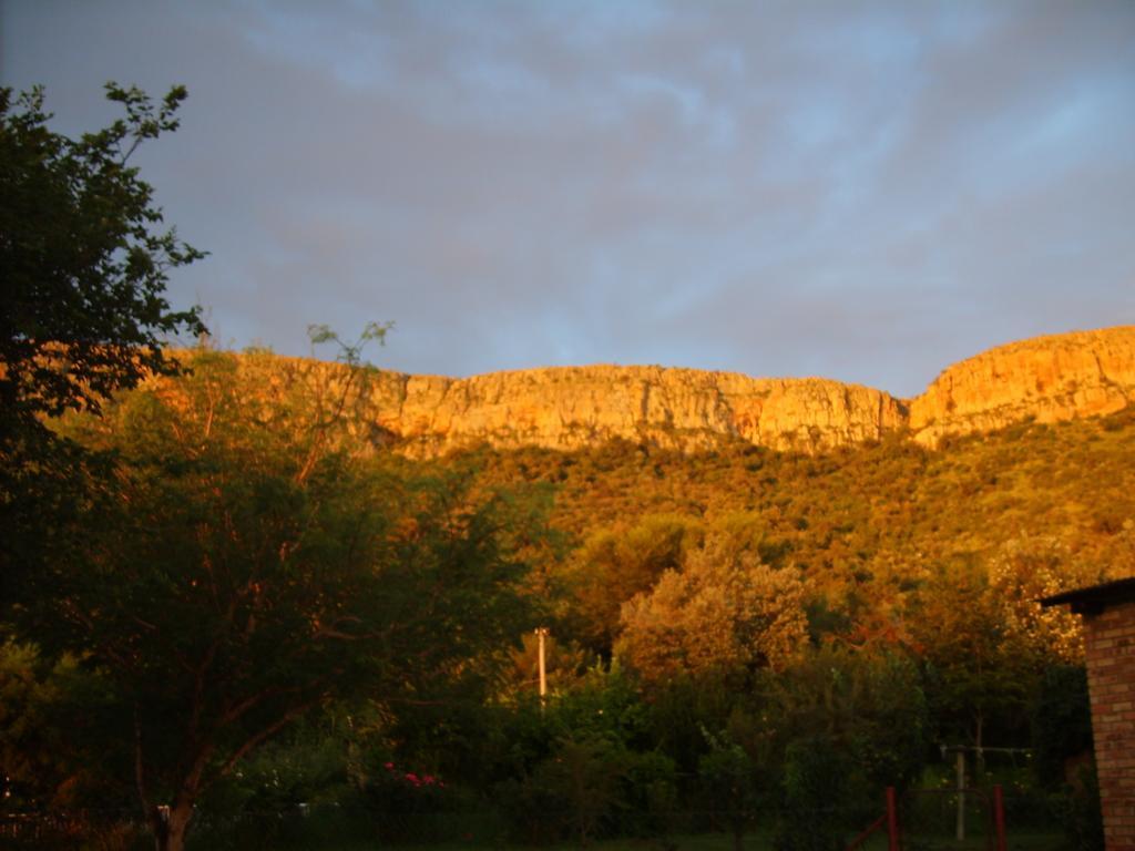 Thirsty Falls Cc Maanhaarrand Bagian luar foto